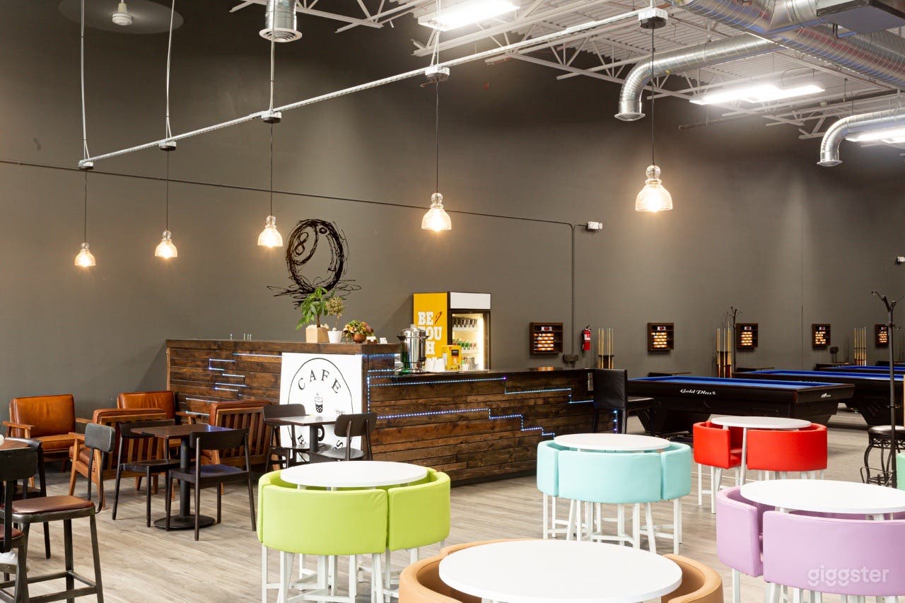 Family- Friendly Pool Station Photo 4