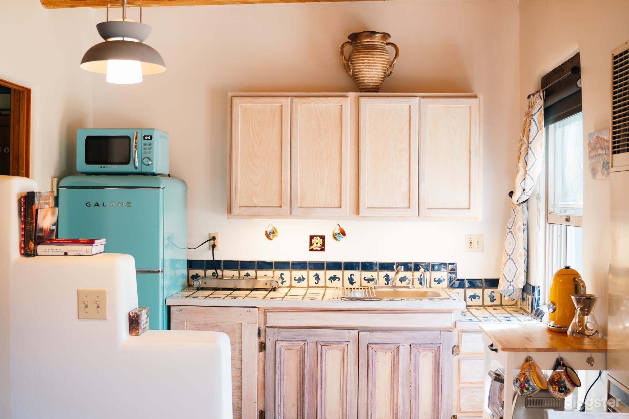 Authentic Rustic New Mexico Adobe Compound Photo 1