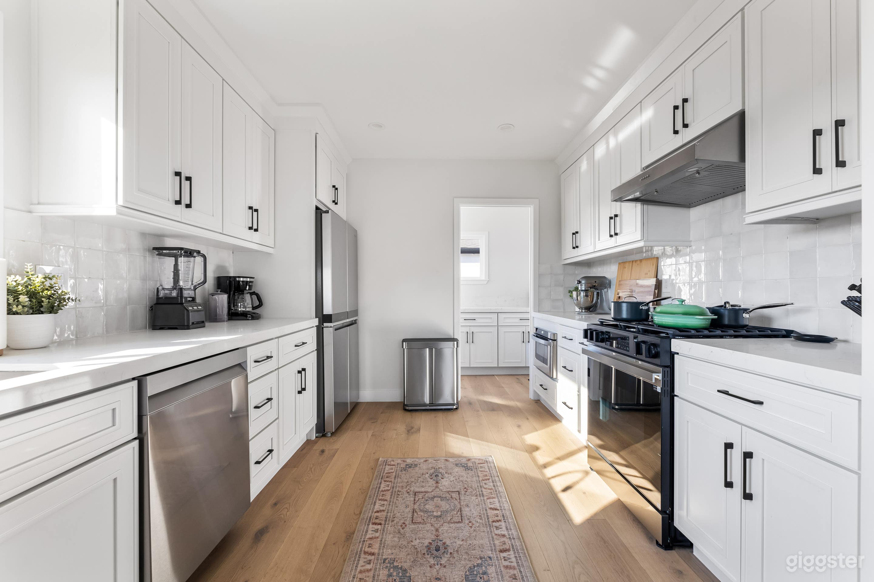 Open concept, clean, modern kitchen