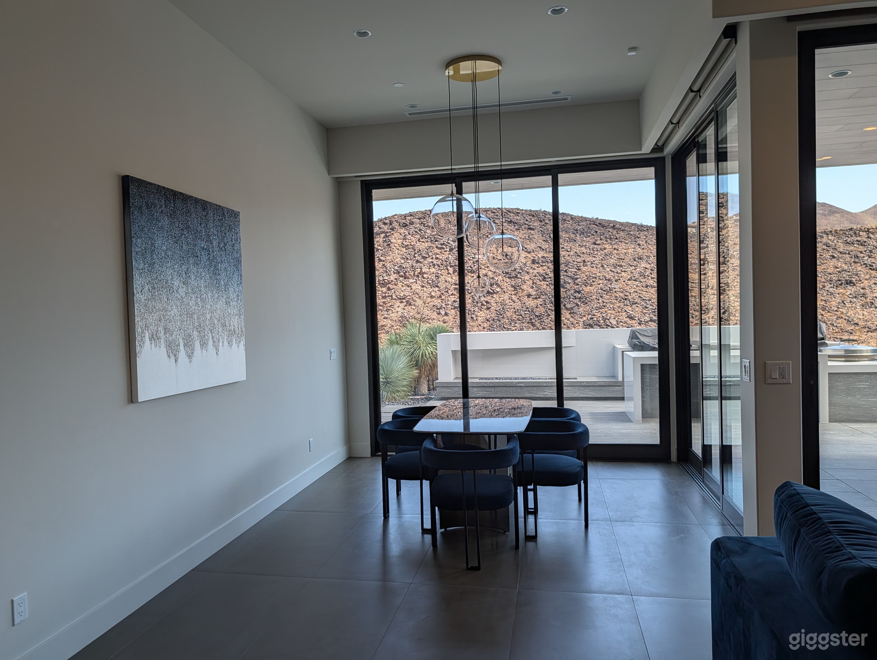 Modern Las Vegas Home w/ Mountain Views & Designer Interior Photo 4