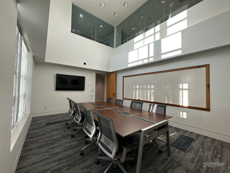  Large Conference Room in Santa Monica 