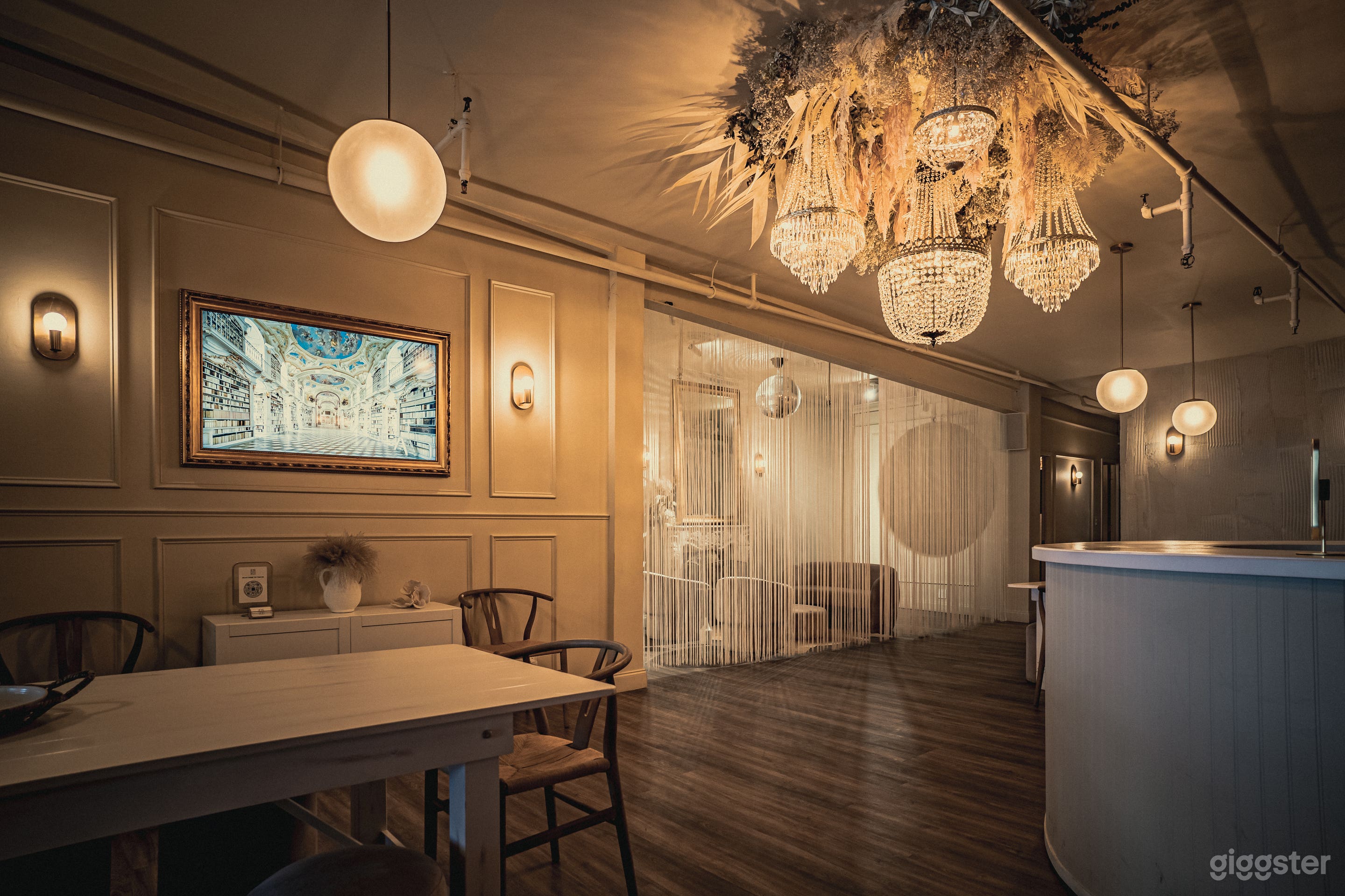 Upscale, Flatiron Loft for Content Creation Photo 3