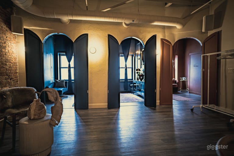  Upscale, Flatiron Loft for Content Creation 