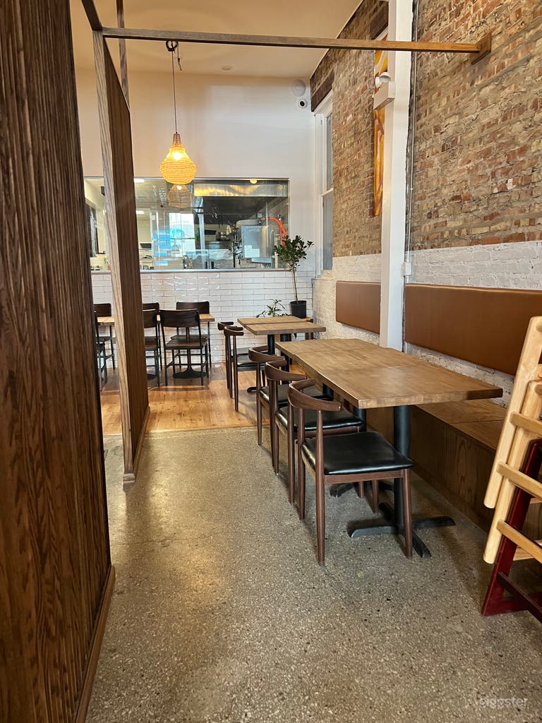  Stylish Pilsen Brunch Space for Events 