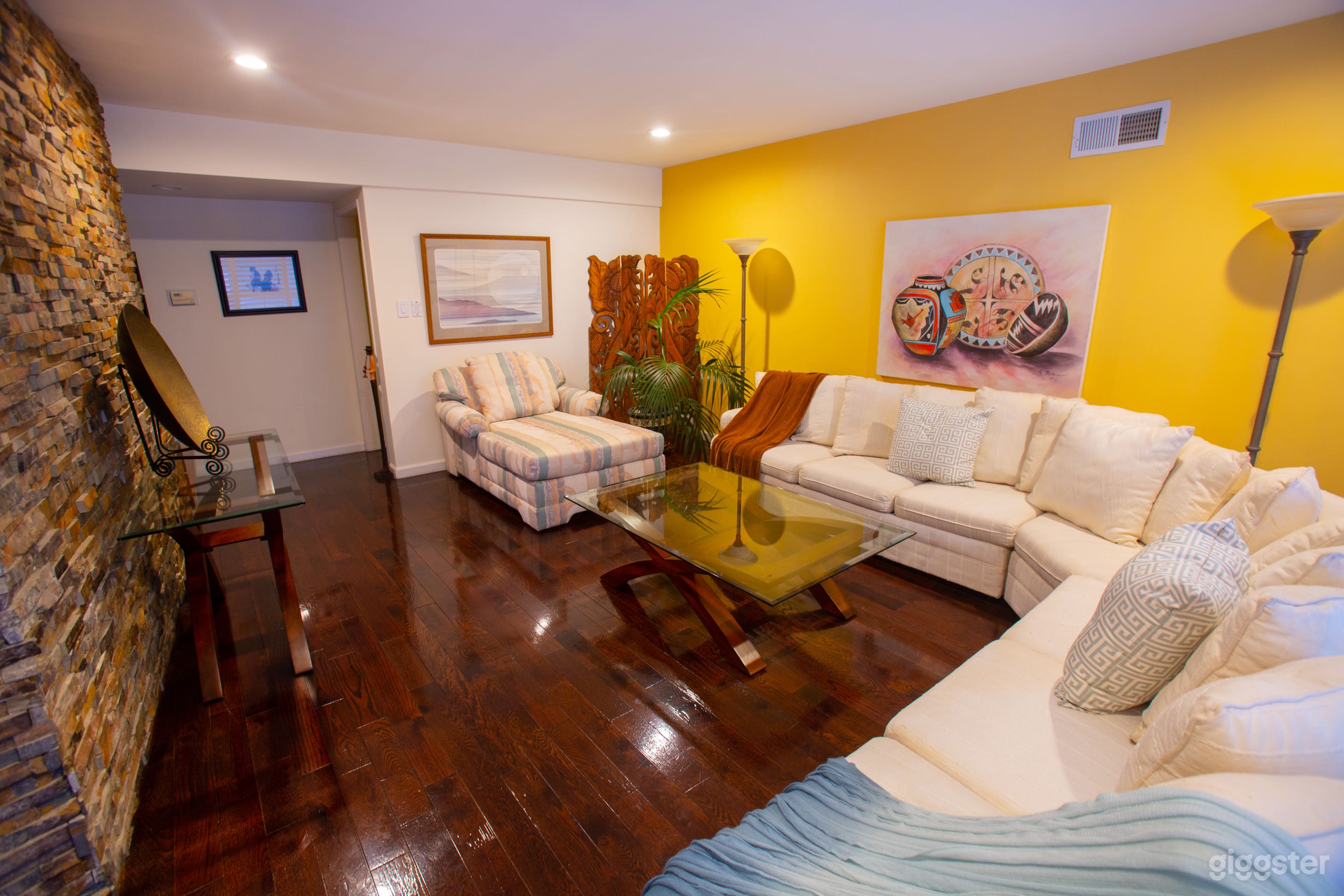 Mid-Century Modern Baldwin Hills Estates Home Photo 2