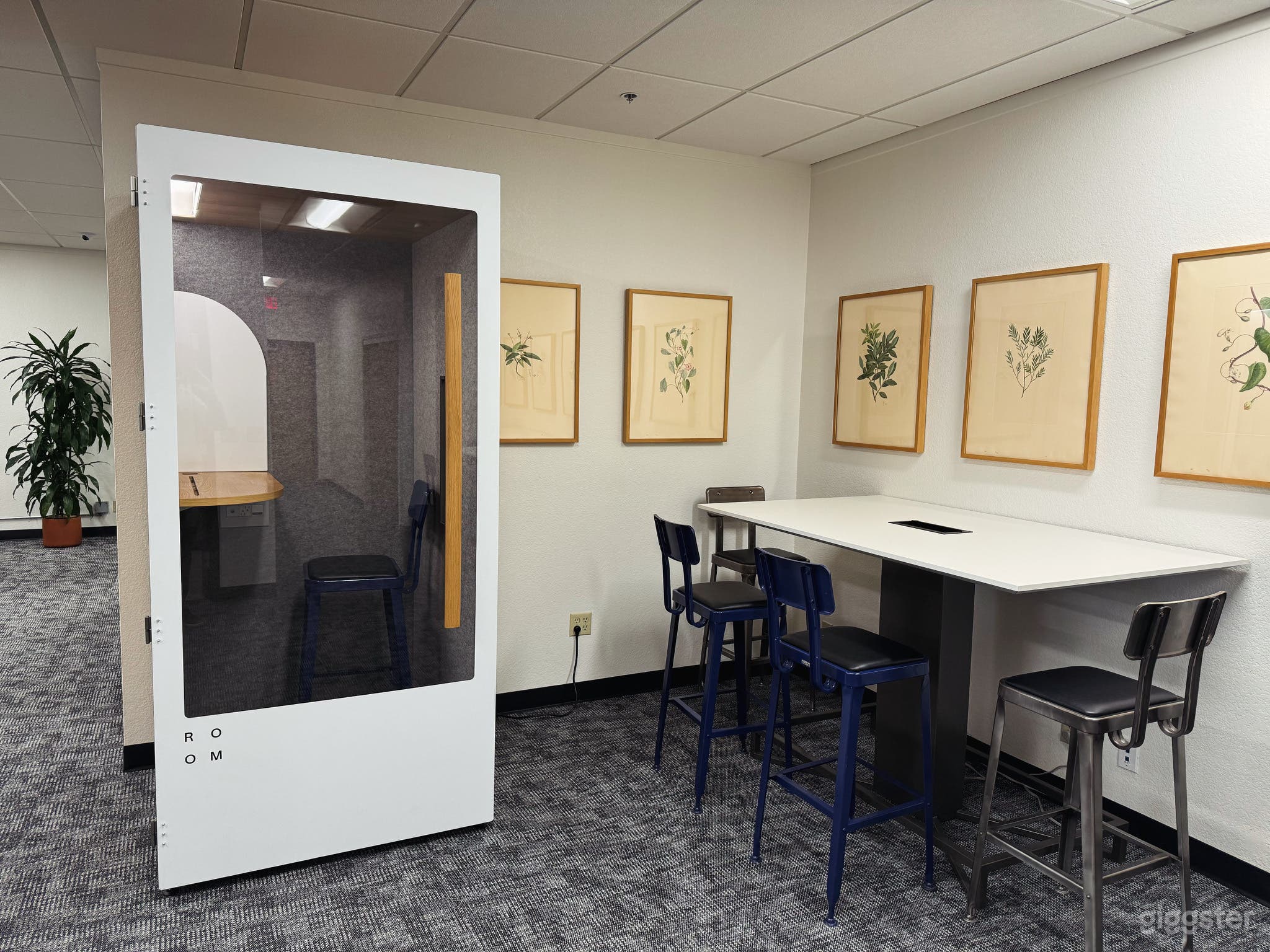 Full Access Open Coworking Area Photo 3