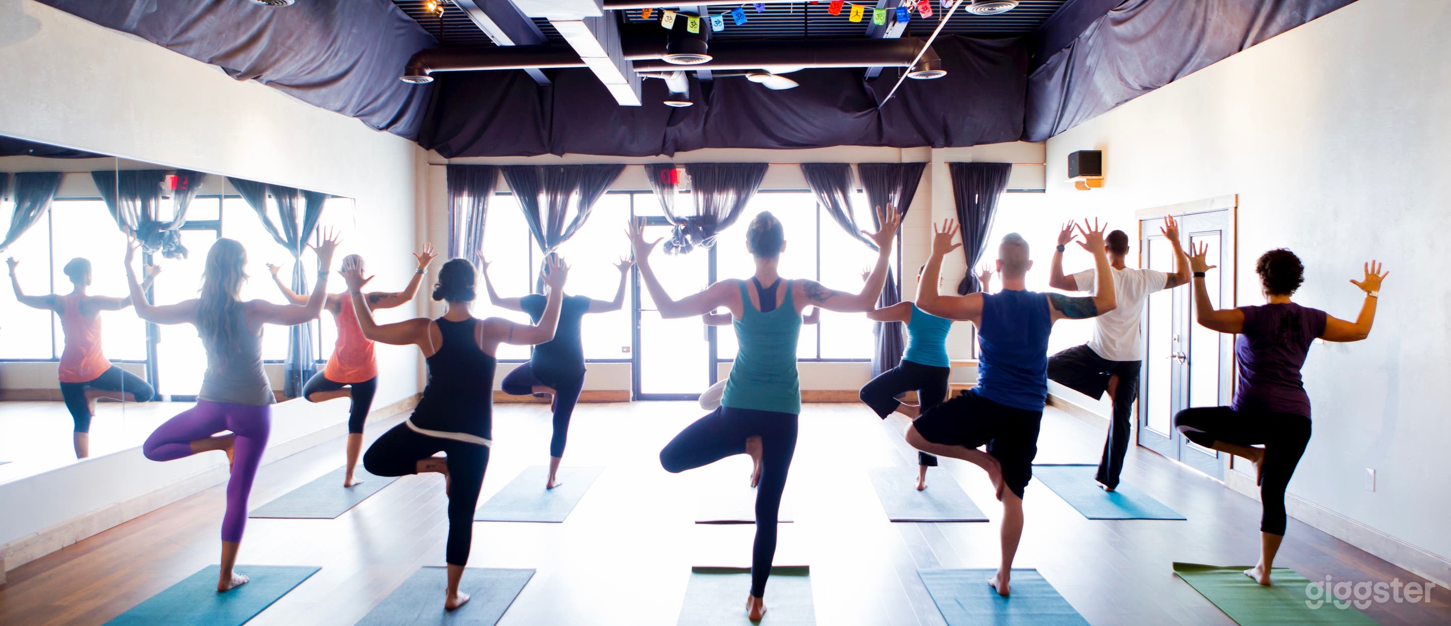 Warm and Upscale Yoga Studio in Colorado Photo 1