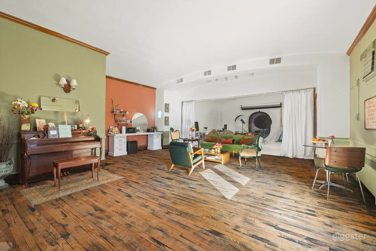  Studio: Art in a Renewed Funeral Home 