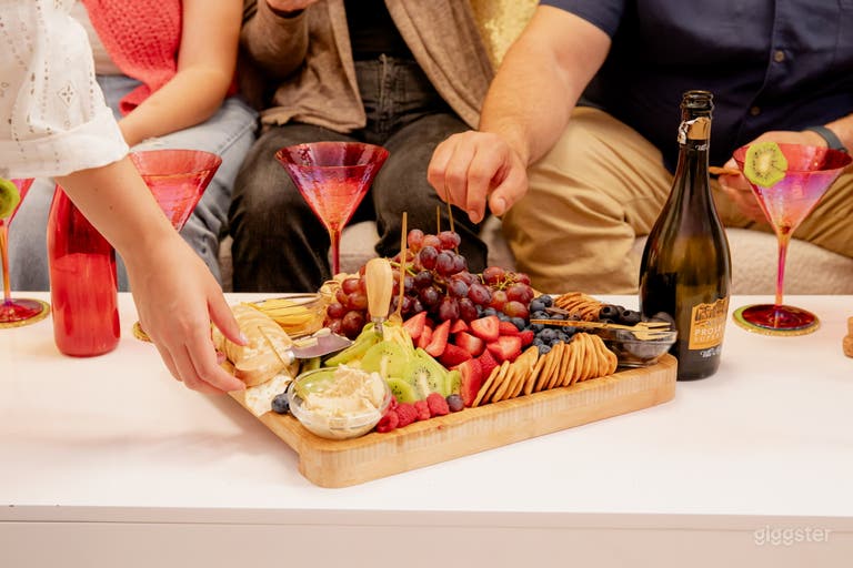  VIP Virtual Reality Lounge Relaxing Experience  