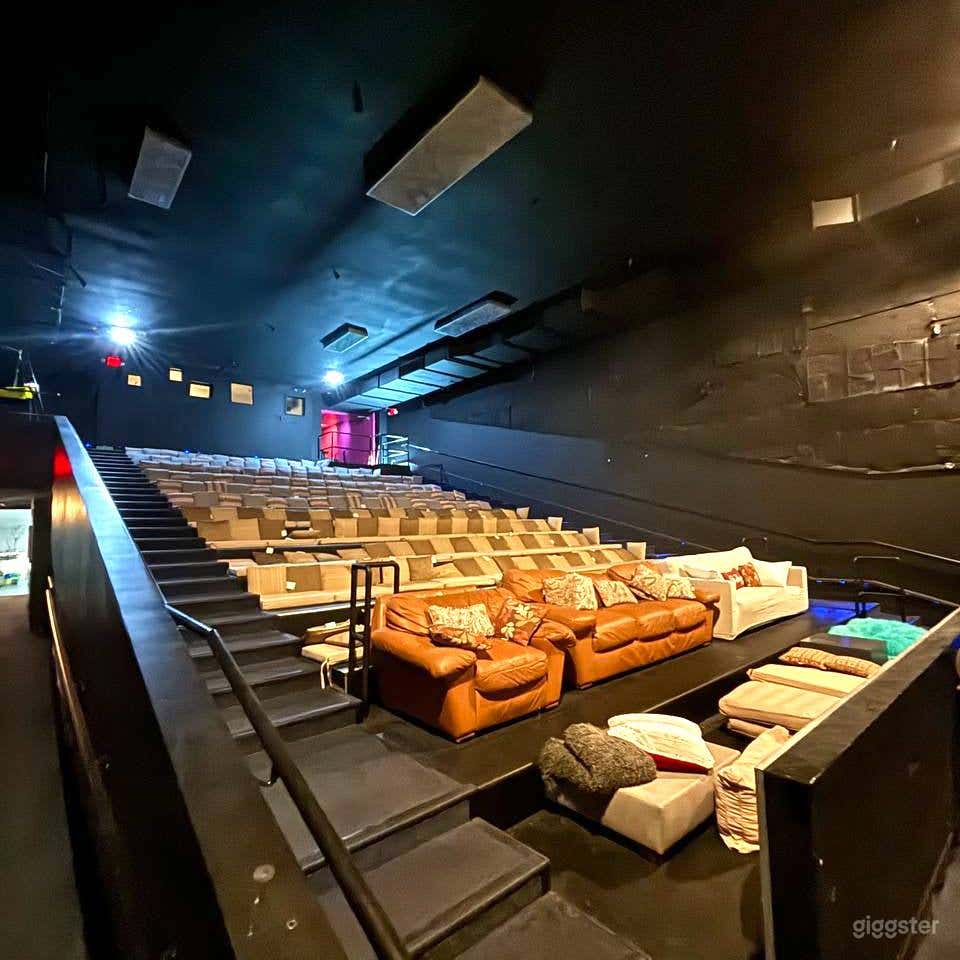 Majestic theater for concerts, film, events, party Photo 4