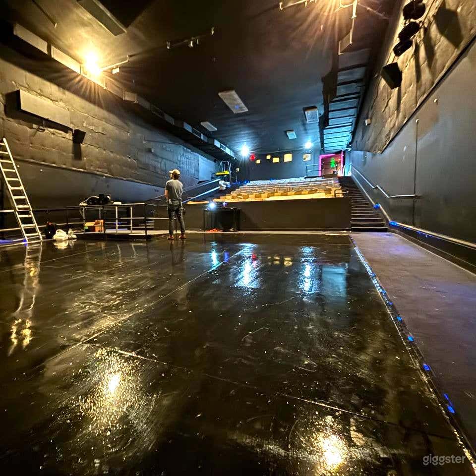 Majestic theater for concerts, film, events, party Photo 2