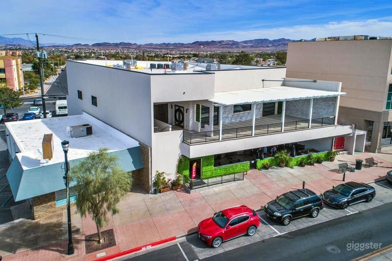  Captivating Eatery & Wedding Venue (Buyout) 