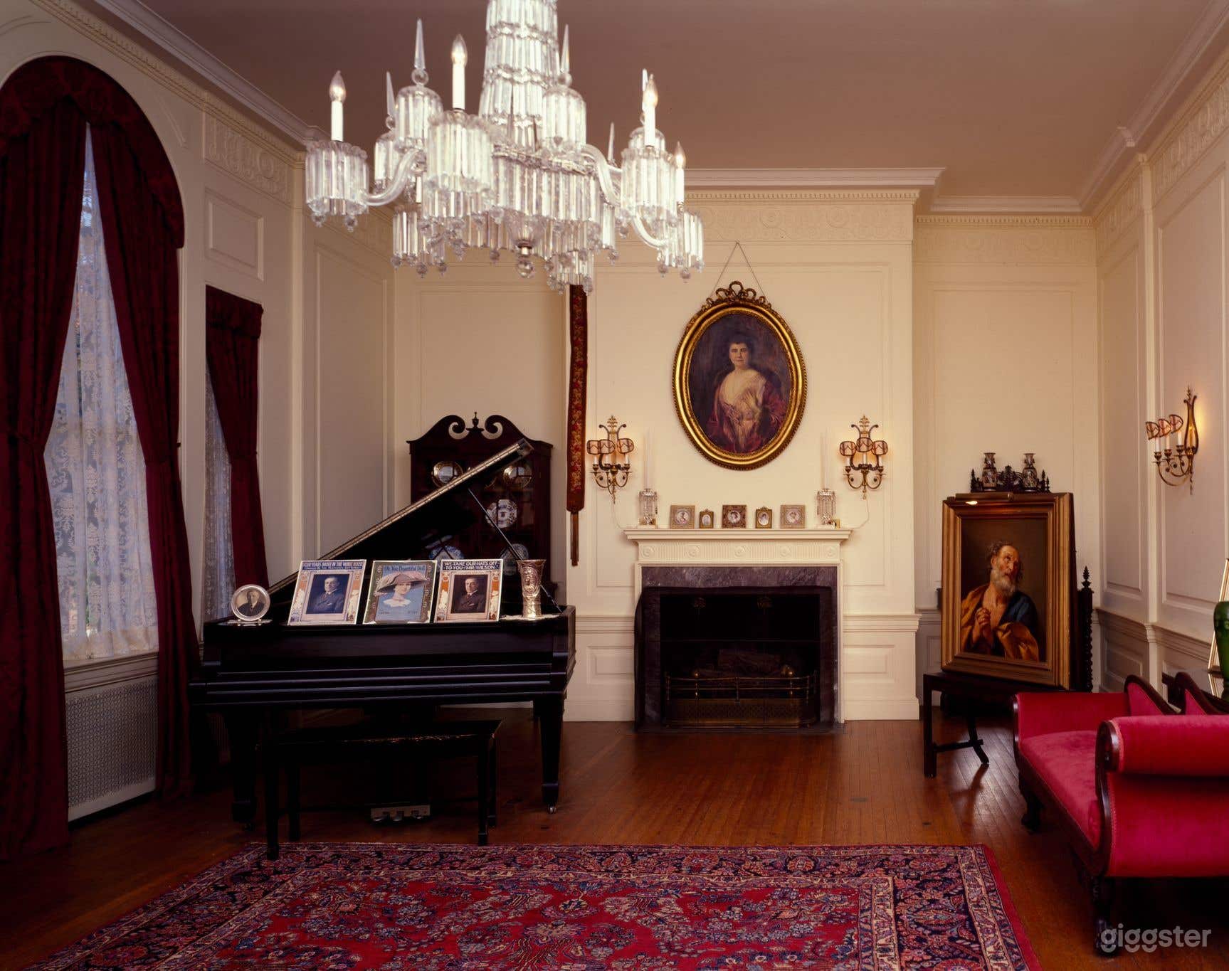 Presidential Style Drawing Room Photo 4