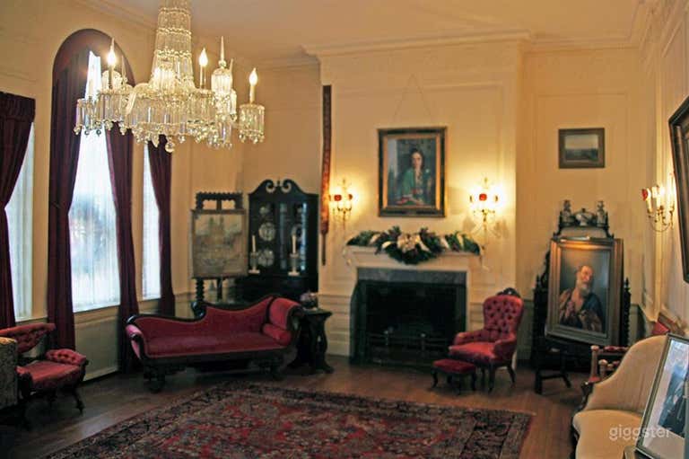  Presidential Style Drawing Room 