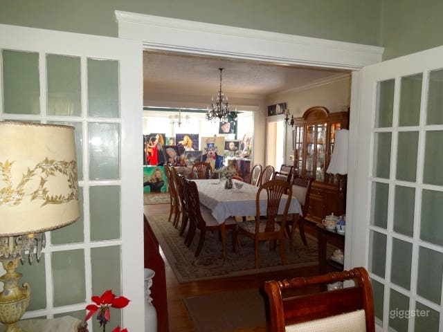  Elegant Entertainment Area 