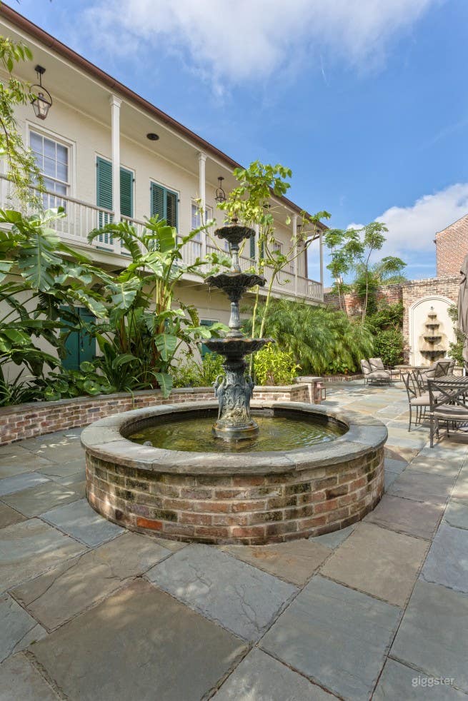 French Quarter Courtyard for Outdoor/Indoor Events Photo 1