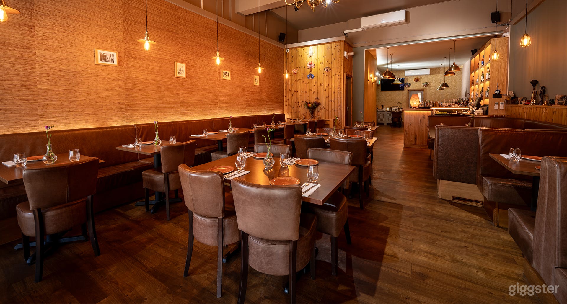 The Lounge Dining Area Photo 3