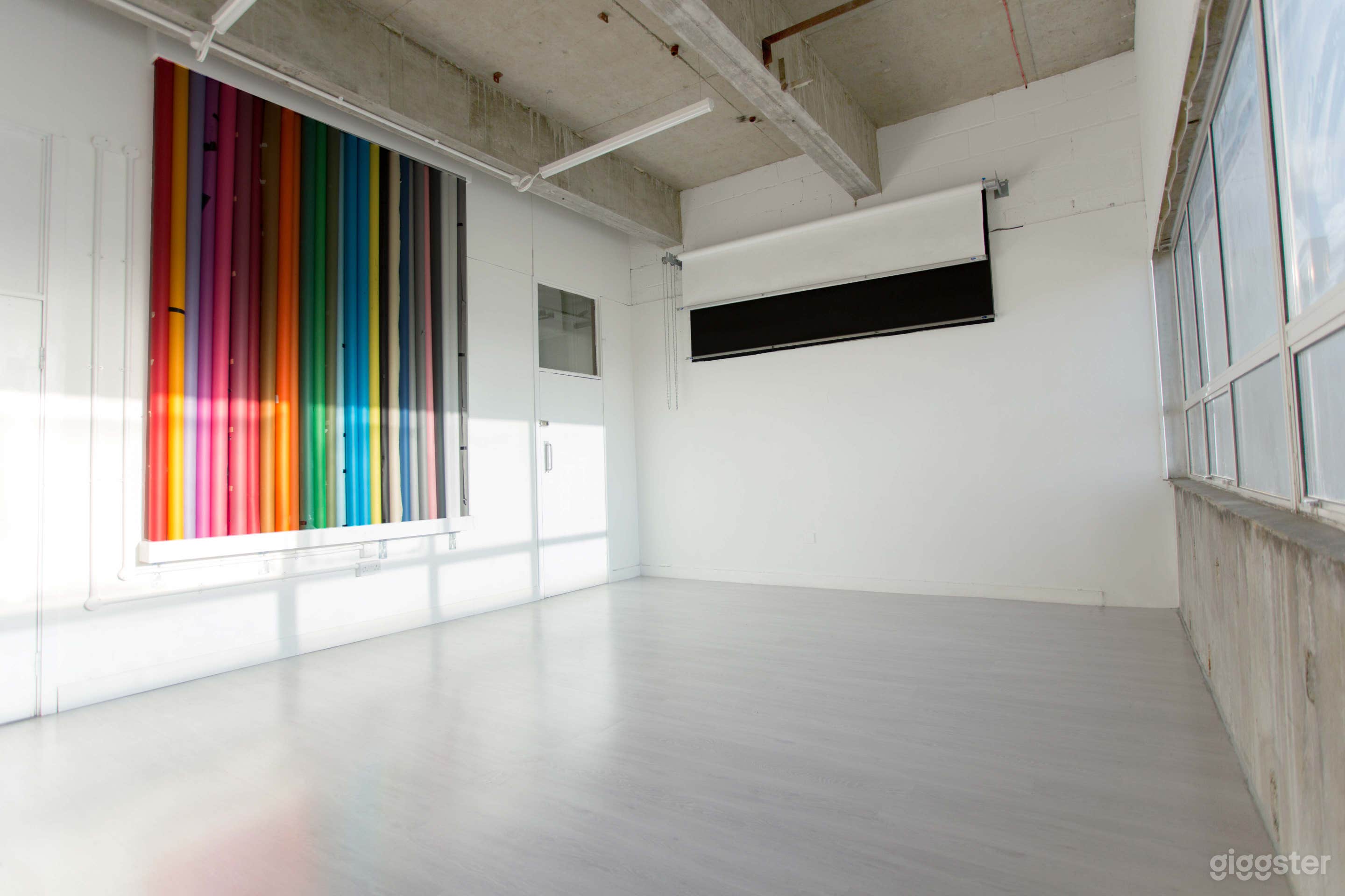 Studio A - 400 sq ft  Photo 2