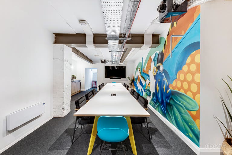  The Archive Meeting Room 