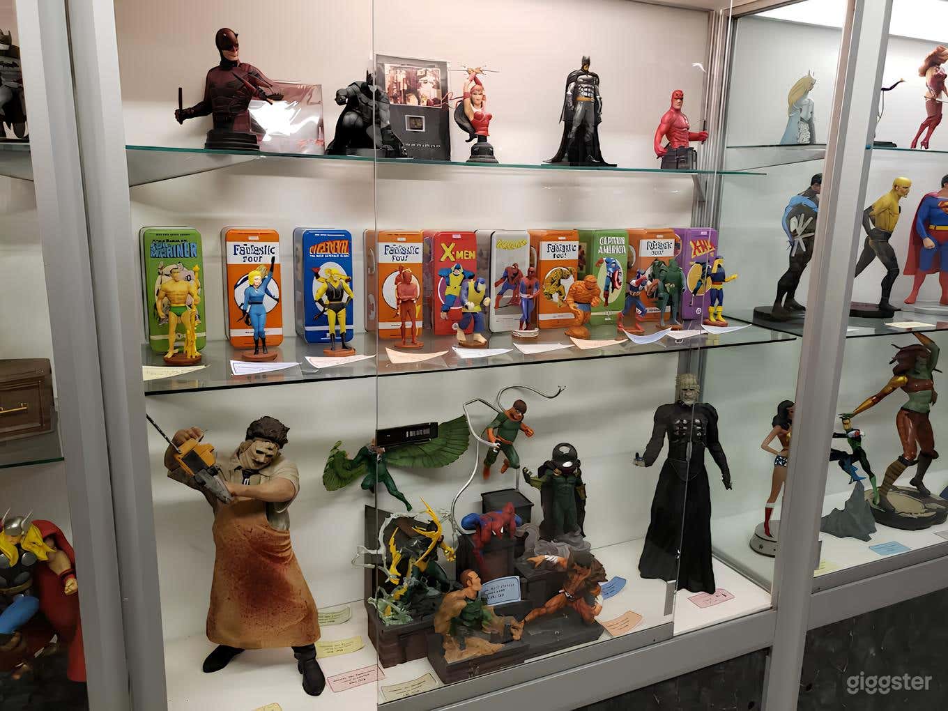 Comic Book Store in Montreal Photo 2