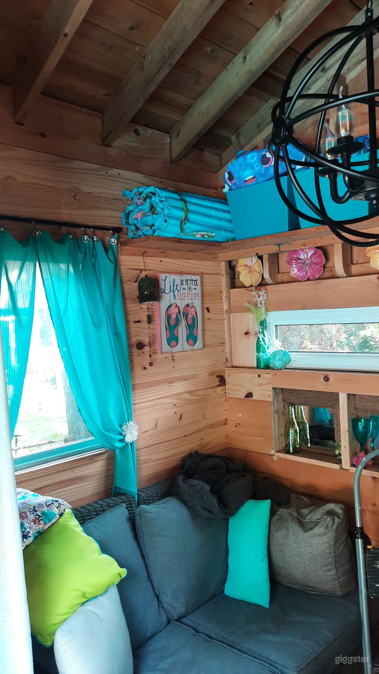  Inside the she shack off the pool. 