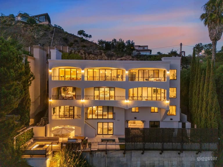  OUTDOOR POOL | TERRACED MODERN 