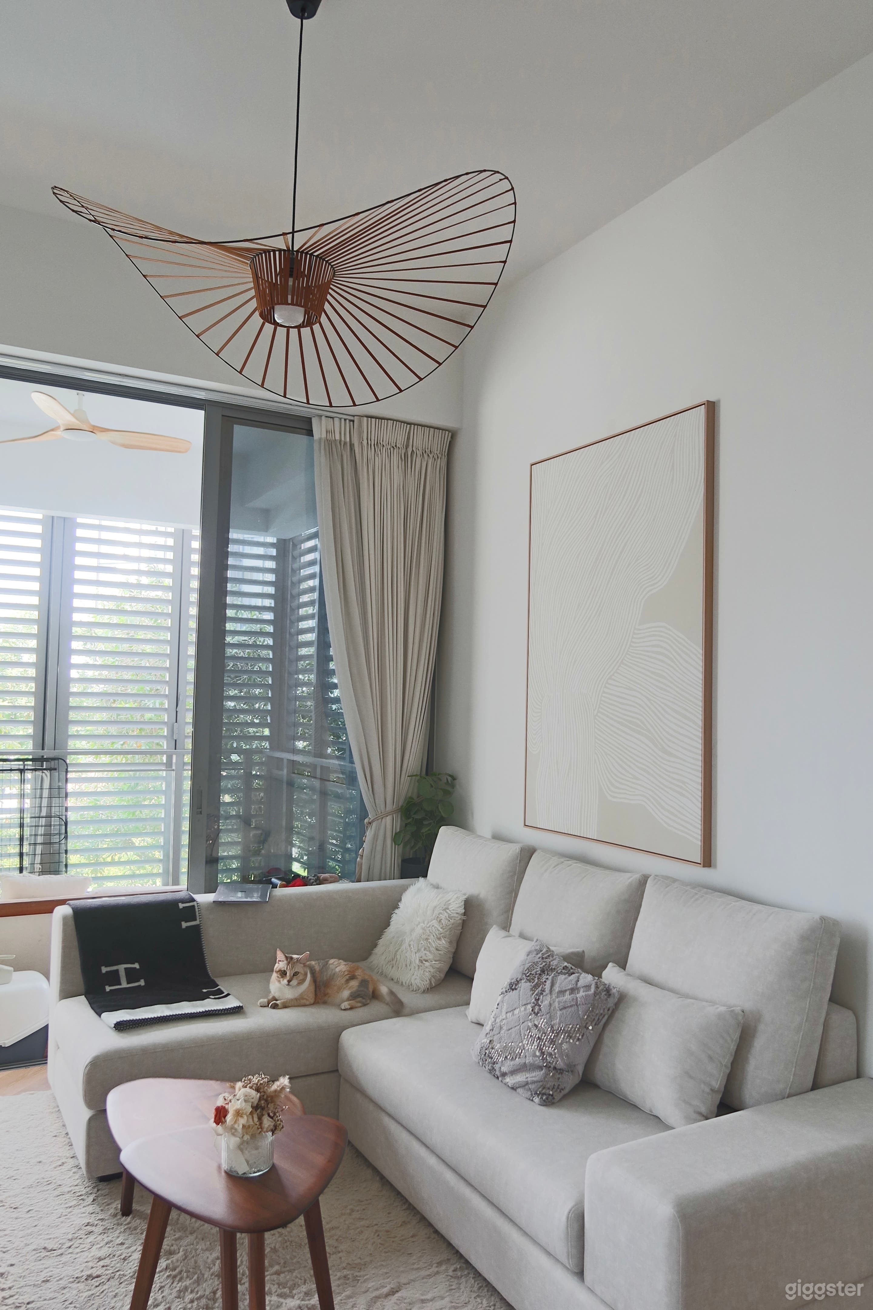 High Ceiling, Modern and minimalist Photo 4