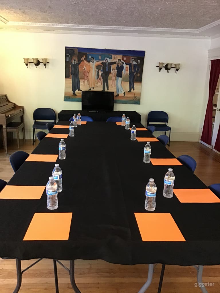  Roundtable discussion 