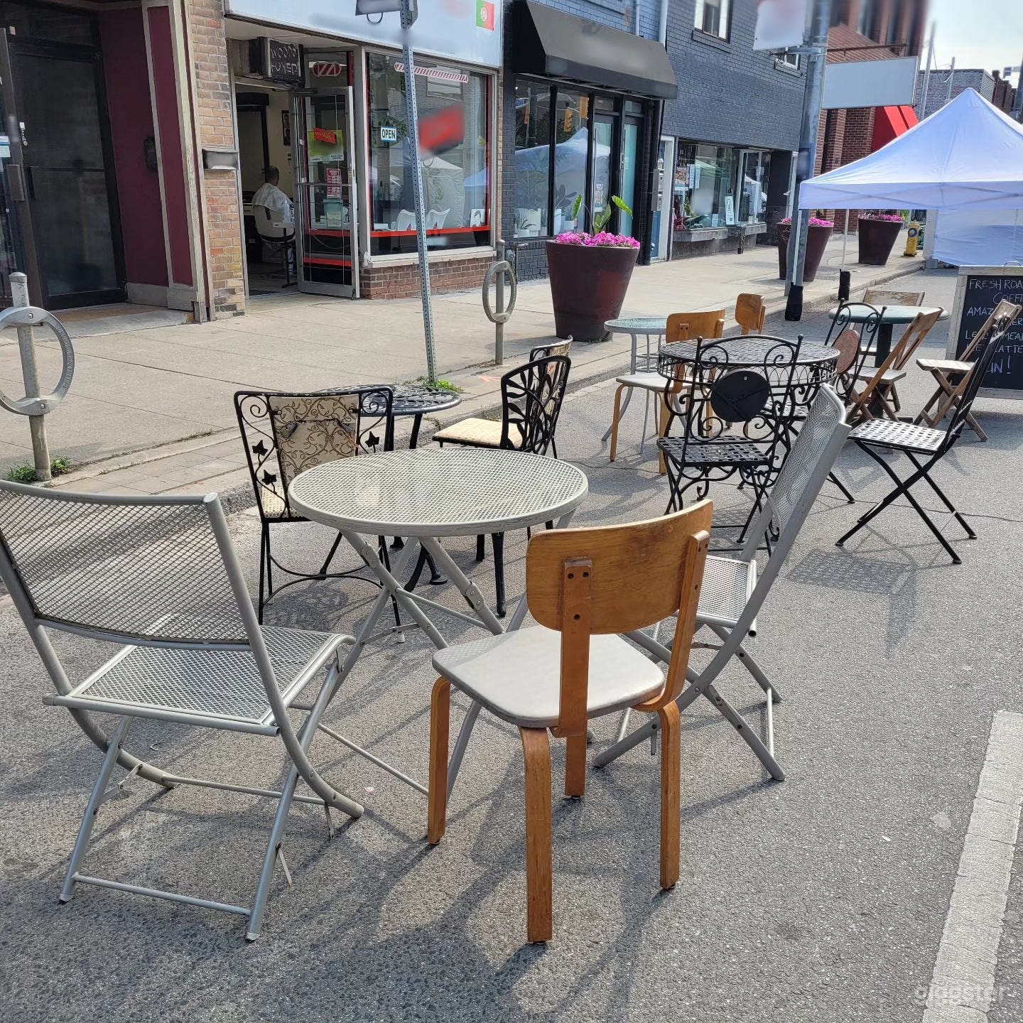 Moody and Antique Coffee House Photo 2