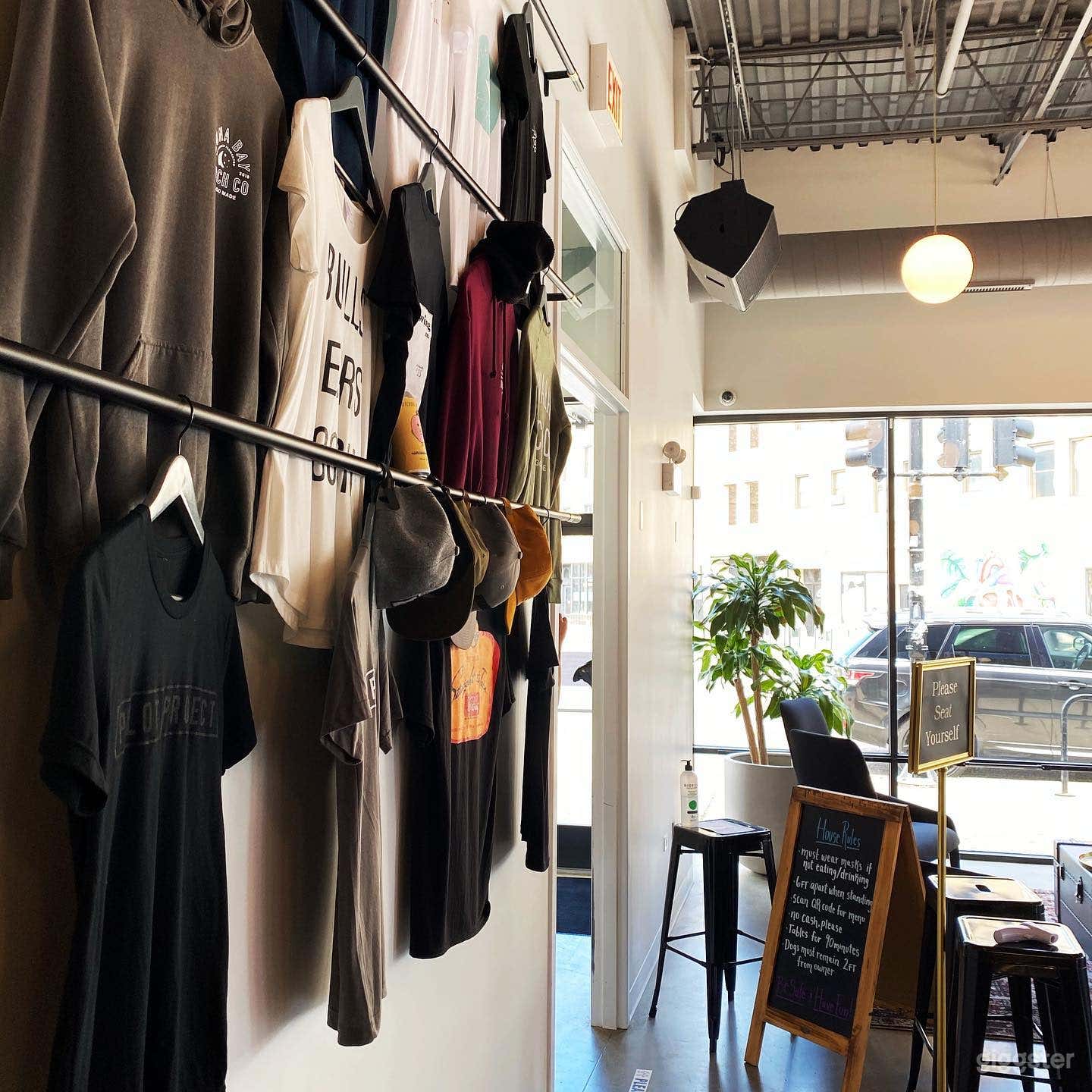 Bar and Restaurant Buyout Photo 4