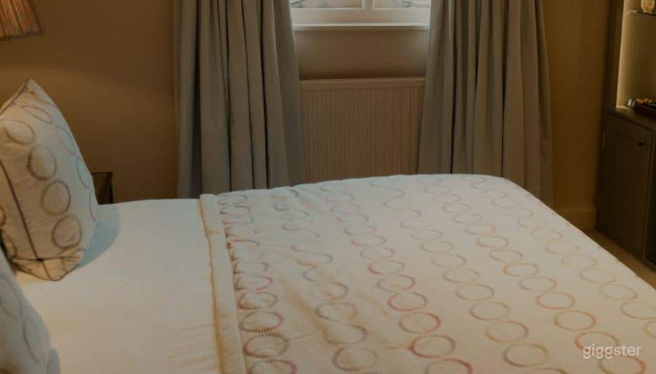 The Cosy Room with Inviting and Snug Feels Photo 3