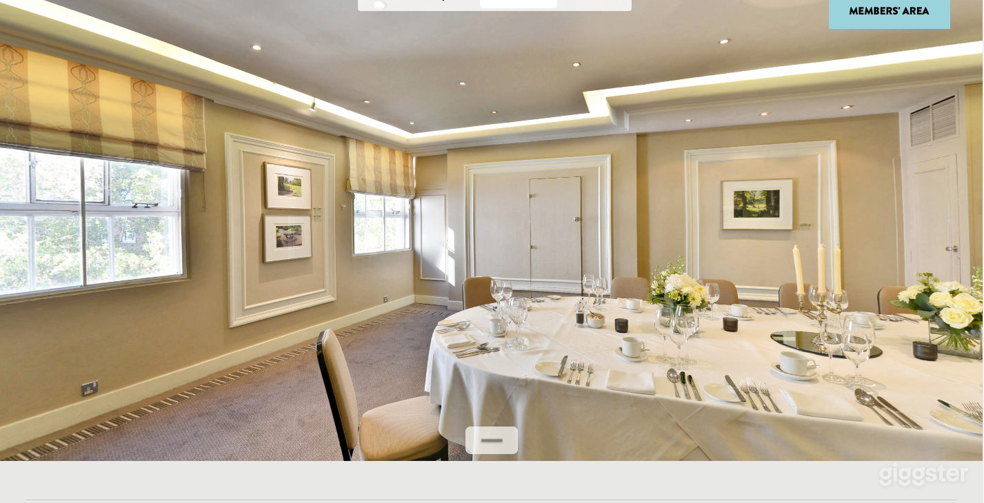 Charming Shelburne Room in London Photo 4