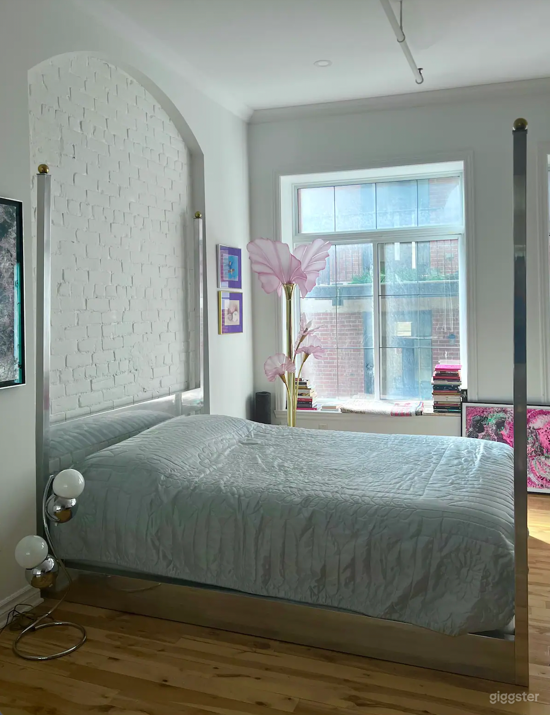 Lovely Designer Studio Loft Photo 2