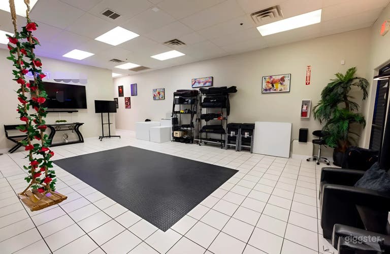 Creative Photo & Video Studio in Las Vegas 