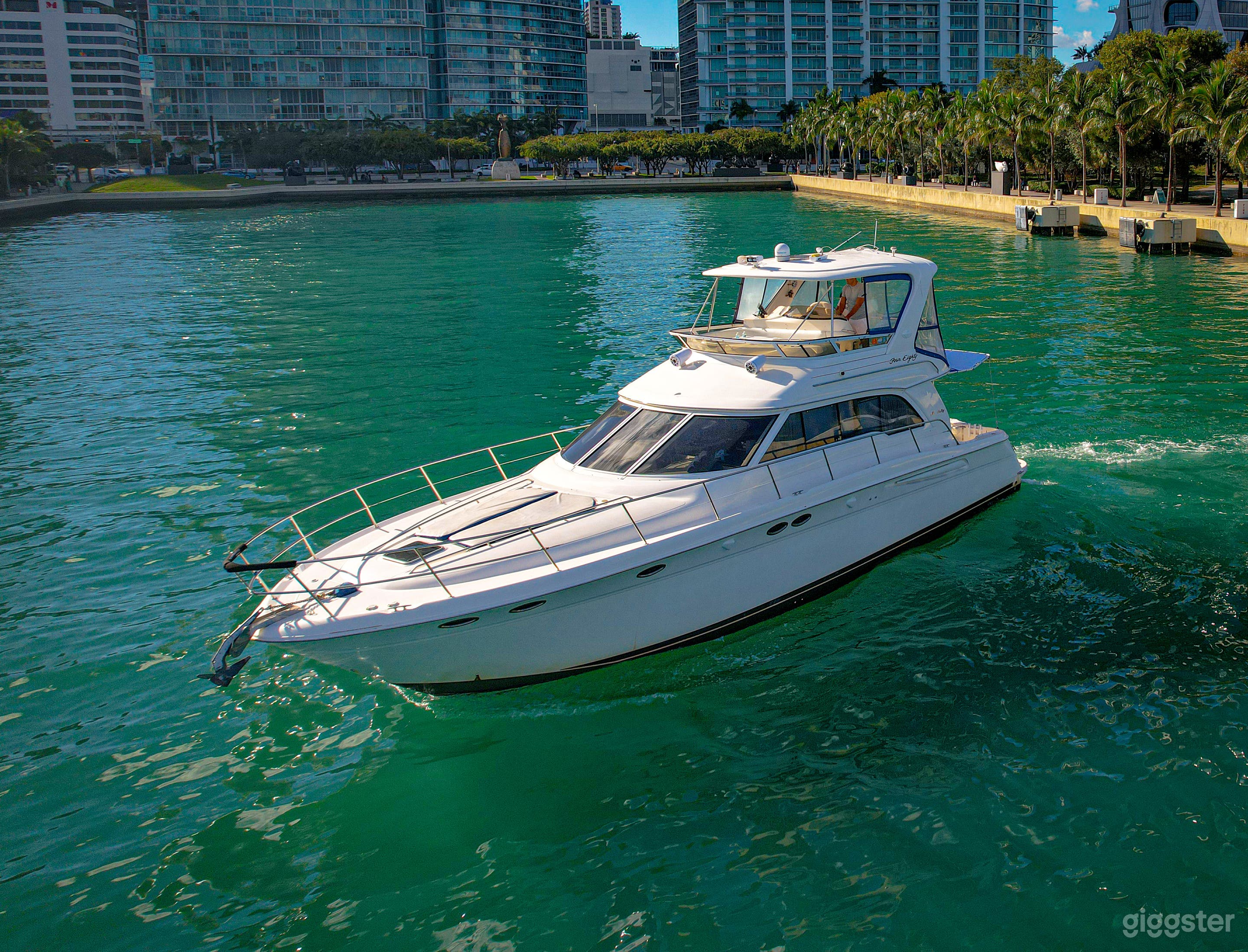 Sea Ray Sedan 50ft  Photo 1