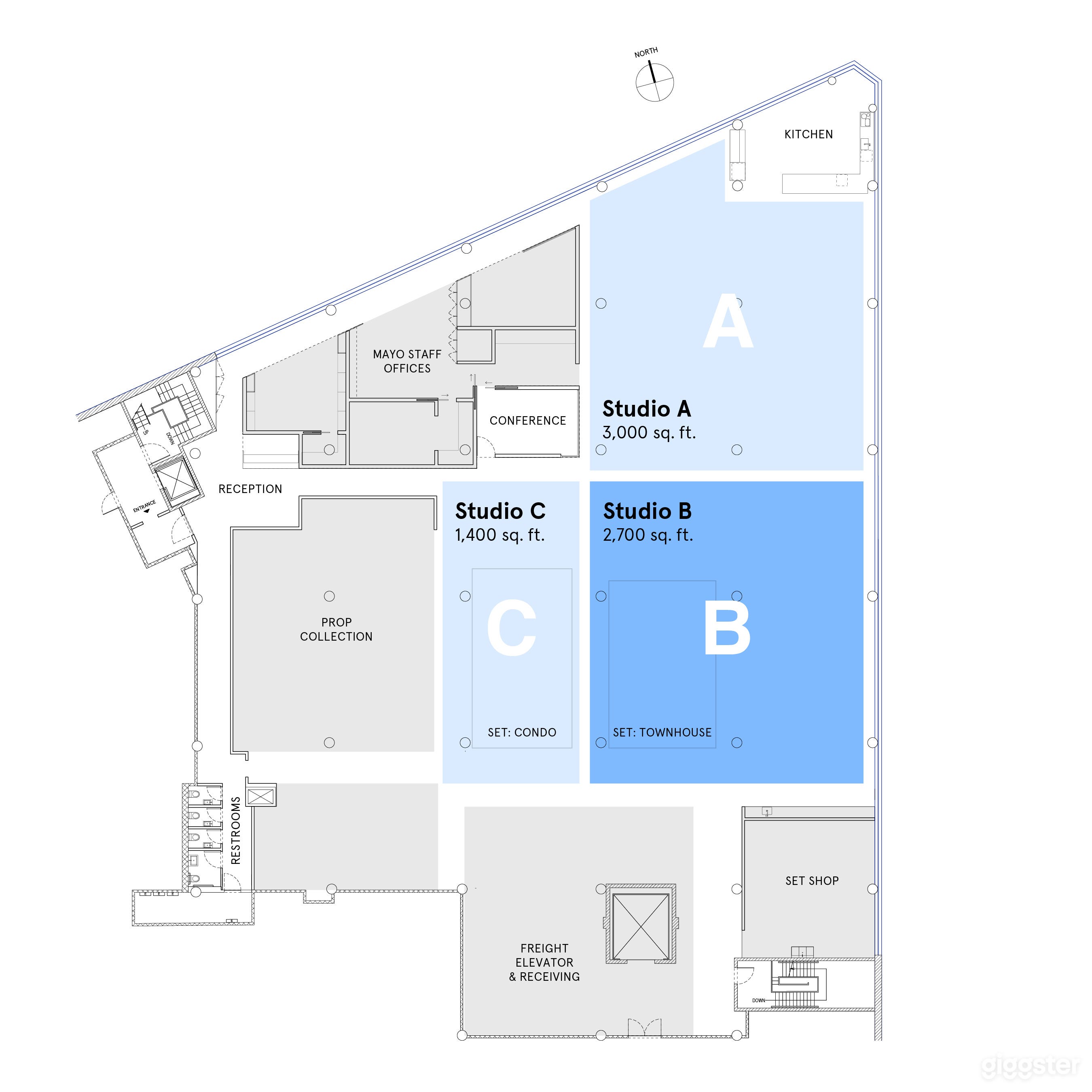 Studio floor plan. Rental includes access to Studio B.