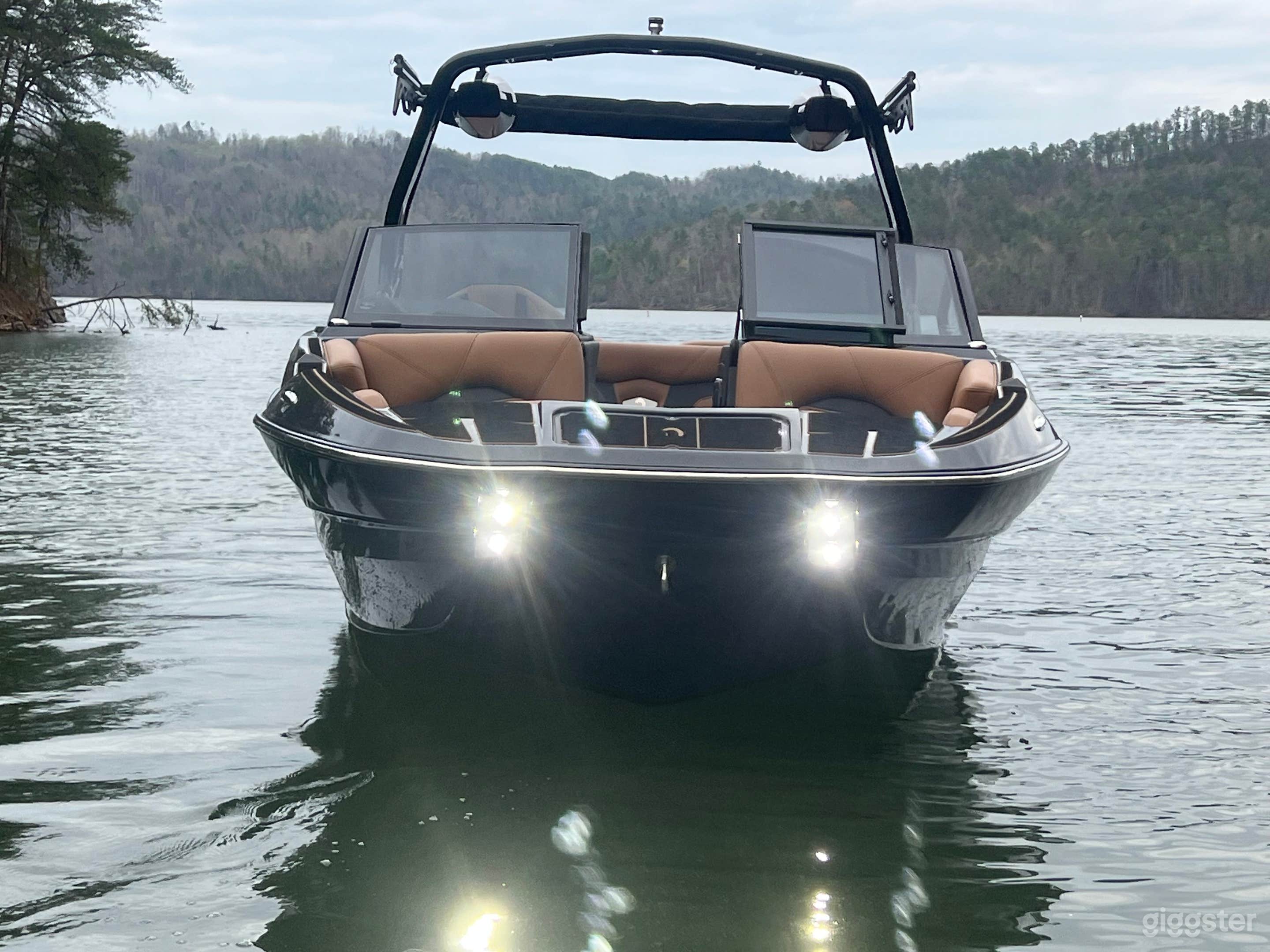 Luxury Surf Boat (Captained) | Photo + Video + Lake Day Photo 2