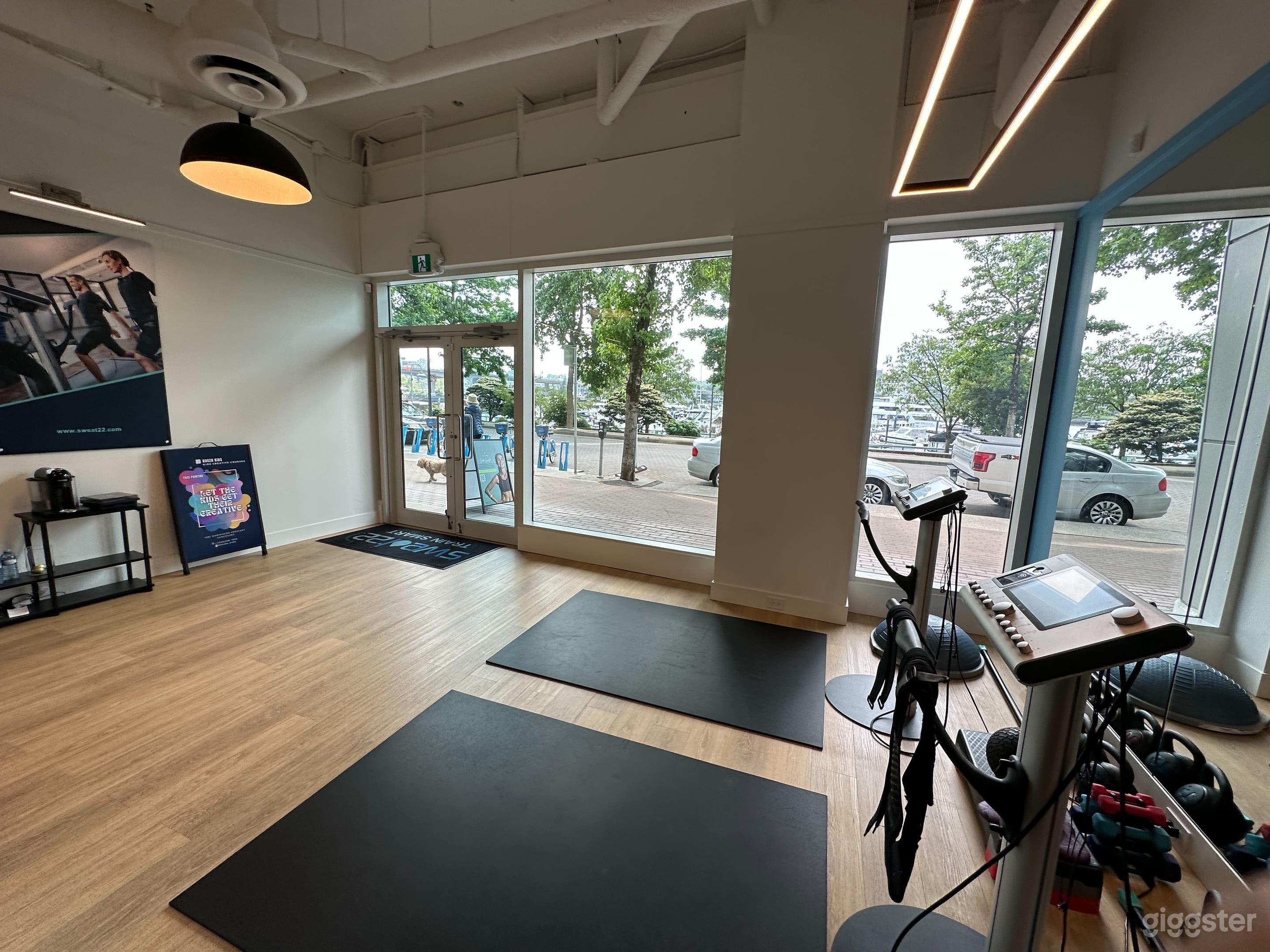 YaleTown Fitness Boutique Studio Photo 3