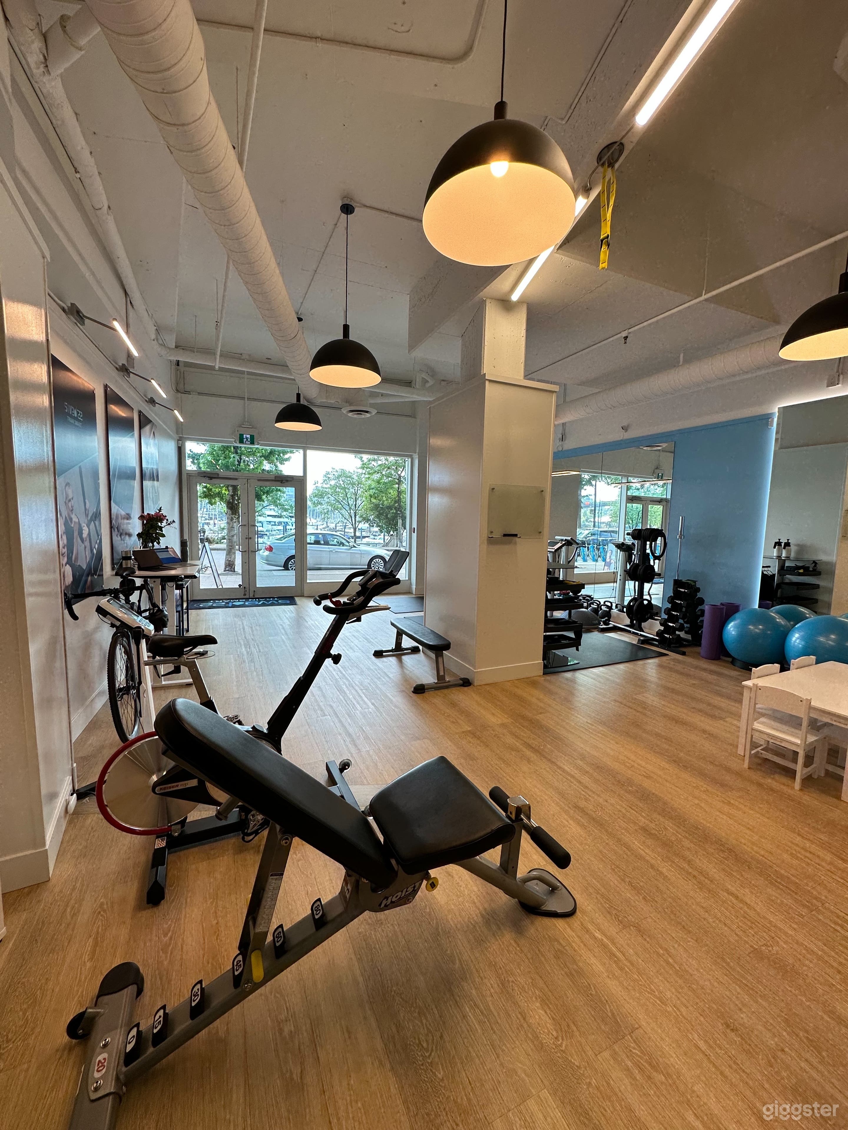 YaleTown Fitness Boutique Studio Photo 4