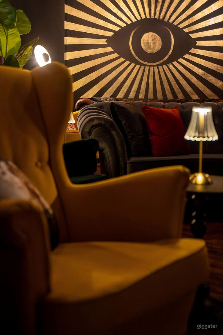  The Lounge - Private Screening Room 