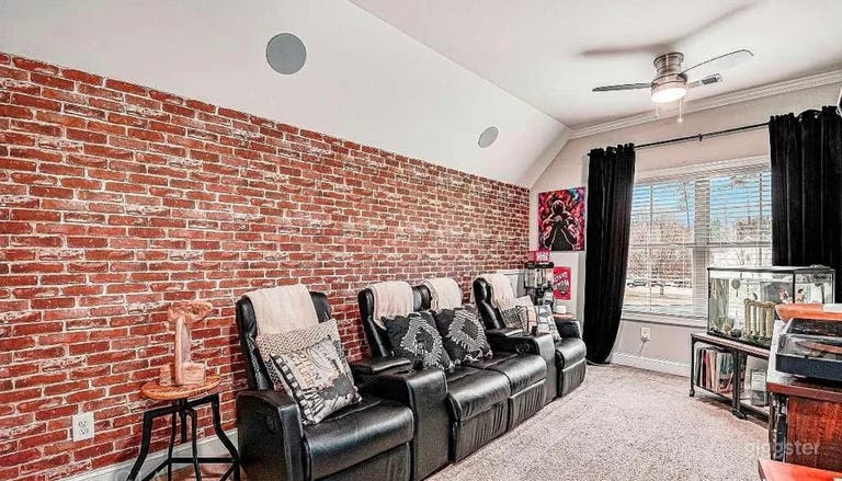  Upscale modern farmhouse 