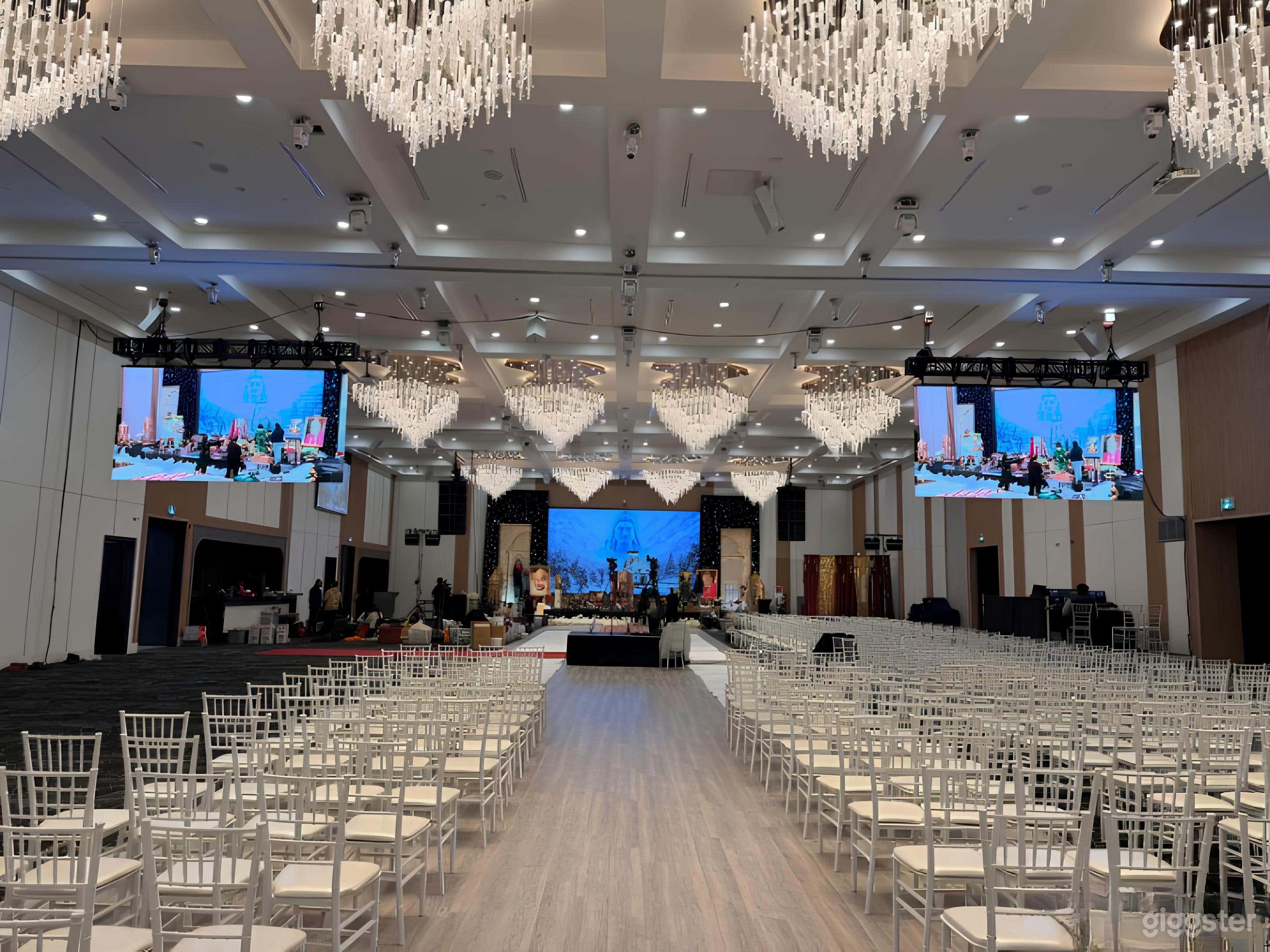 Lunar – Elegant Ballroom for Intimate Events Photo 2