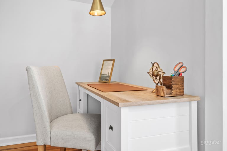  Charming Historic Home with Modern Decor 