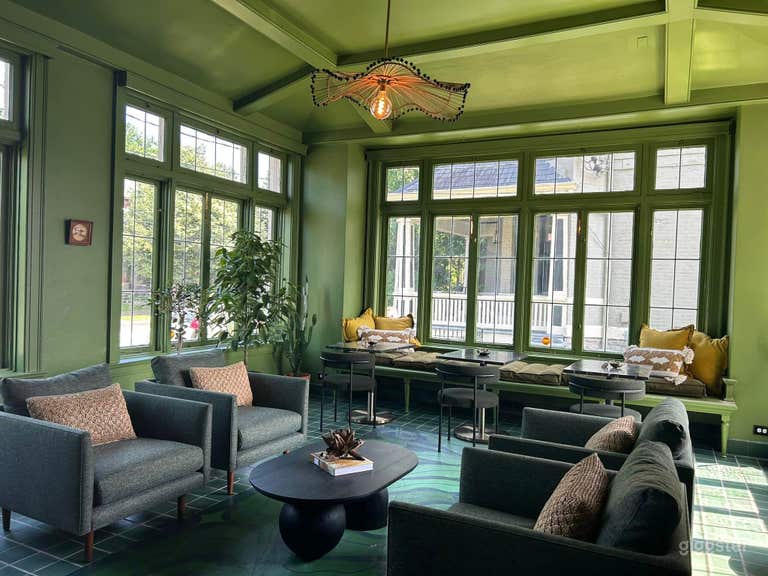  Grand beau manoir avec solarium et salles de conférence 