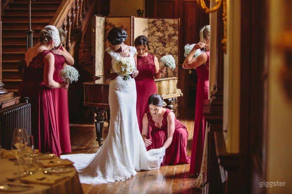 Stunning Grand Hall in Staffordshire Photo 3