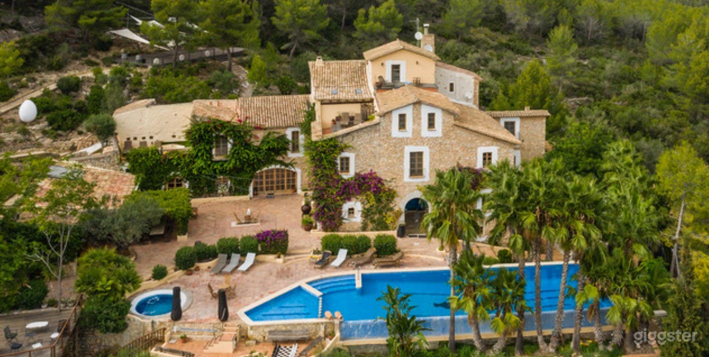 Luxury and atmospheric property in Barcelona Area Photo 1