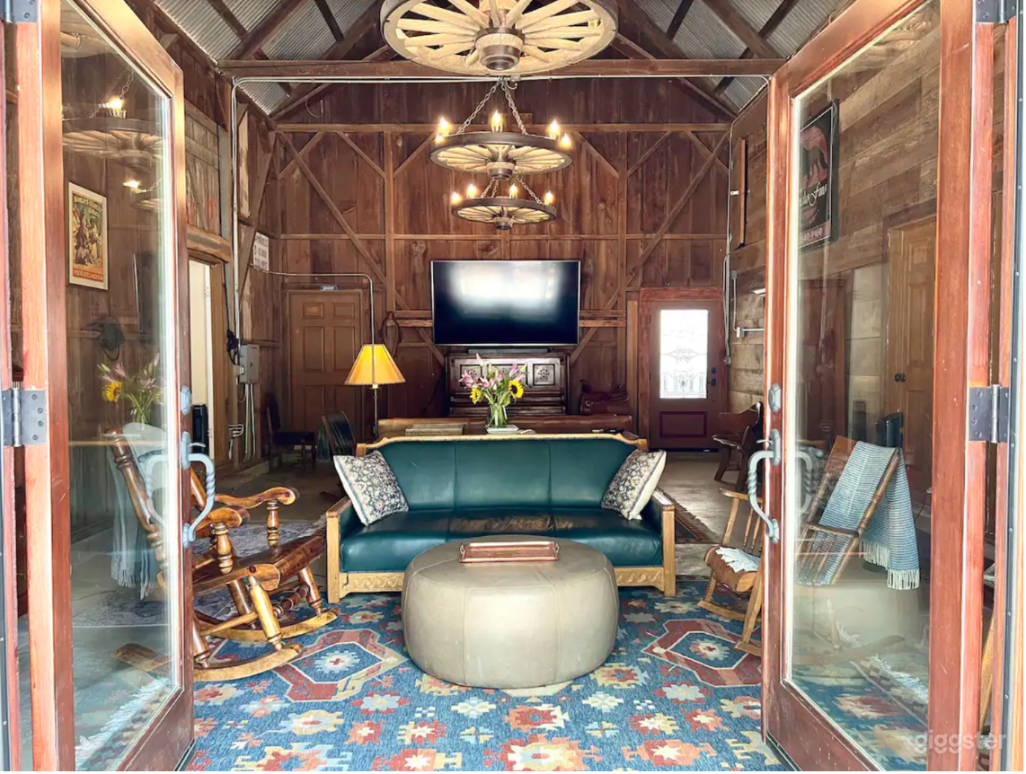 Luxury Barn House on Rustic Ranch Photo 2