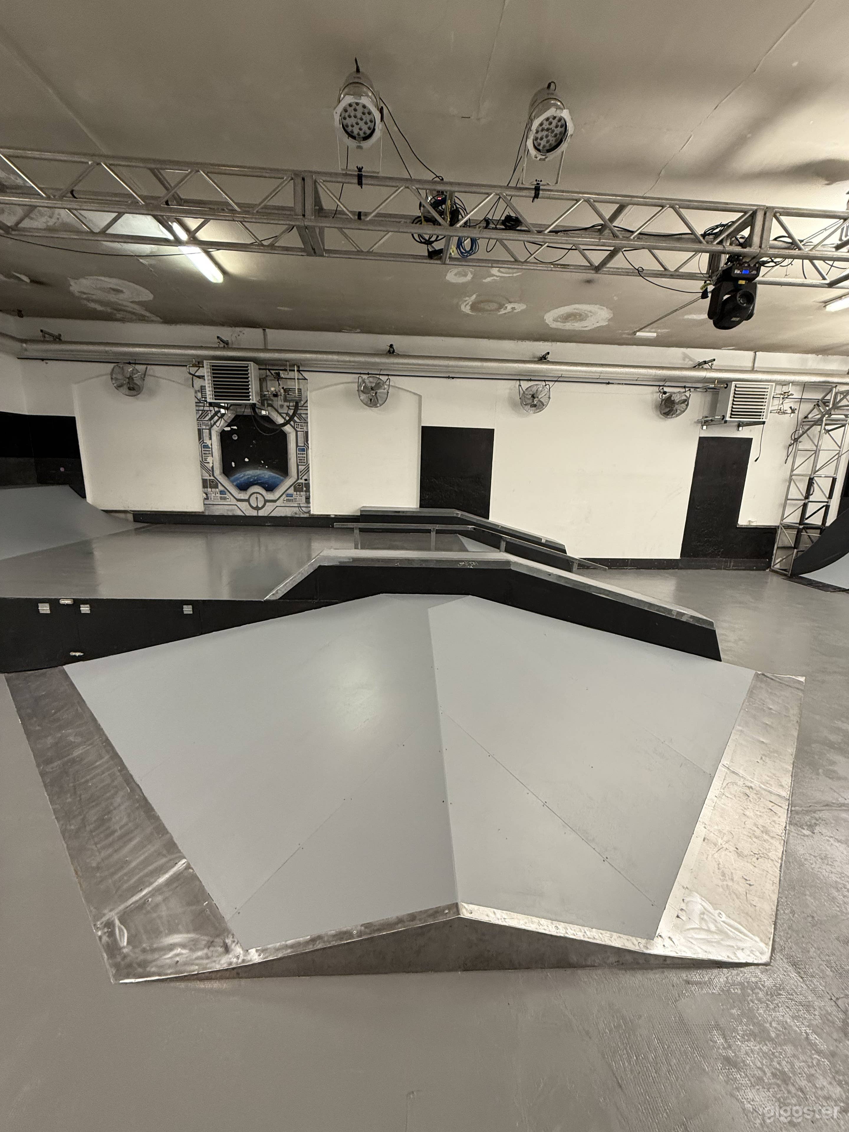 Skatehalle: Flow, Fun &amp; Community! Photo 4