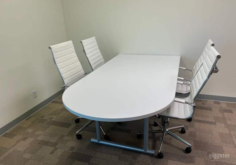  Flex Space/Desk Space/Meeting Space @ Quiet Office 