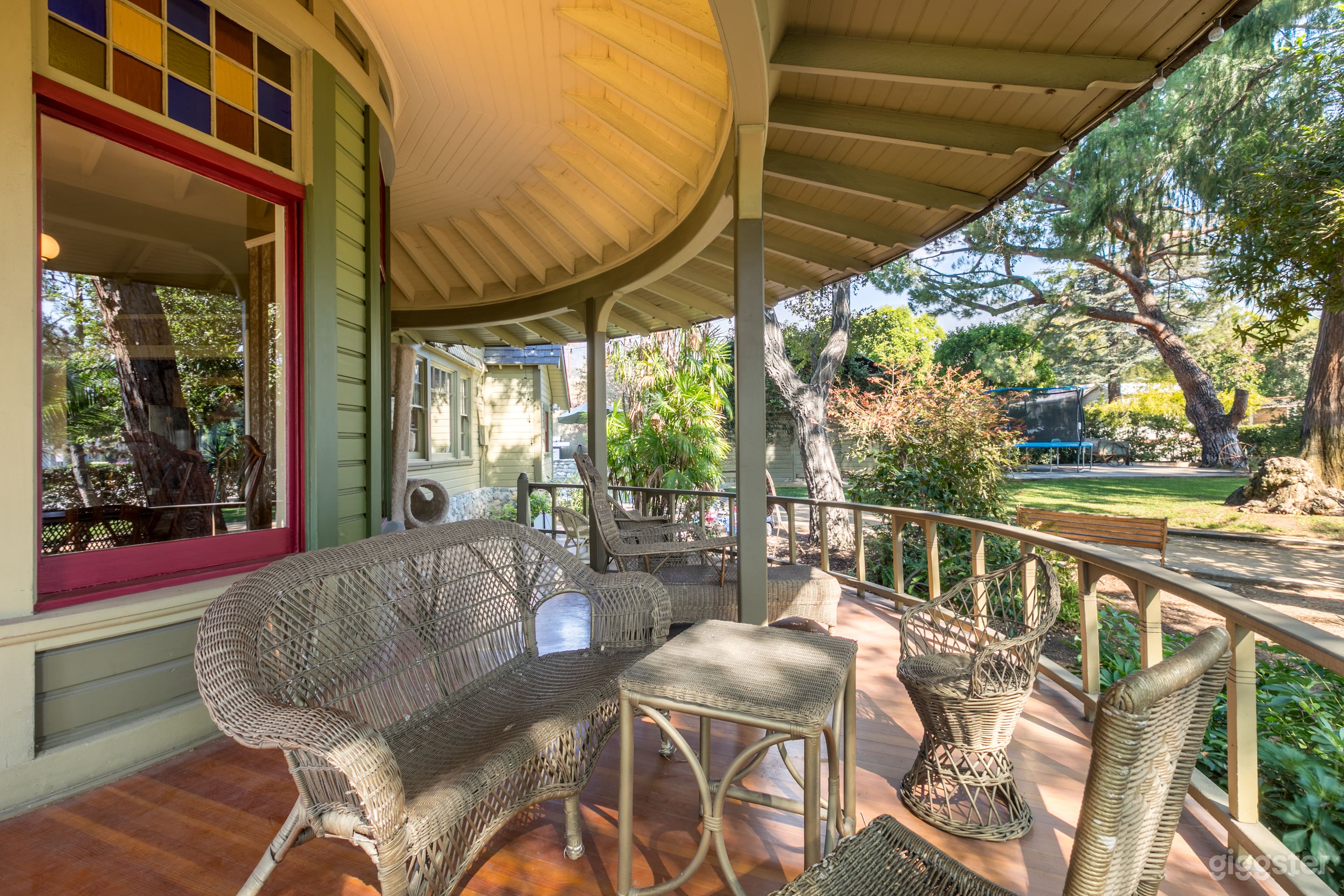 Victorian House Monrovia Photo 2